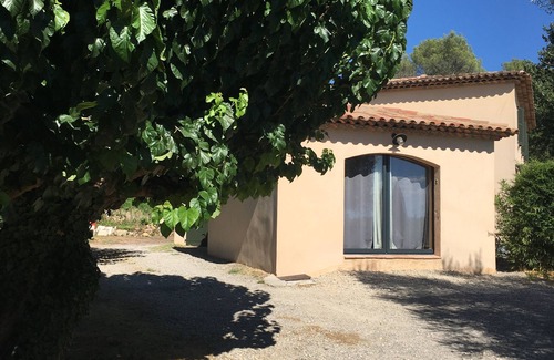 La Caravane Apartamento | Studio au Calme et Idéalement Bien Placé Pour Découvrir le Cœur du Var 😉