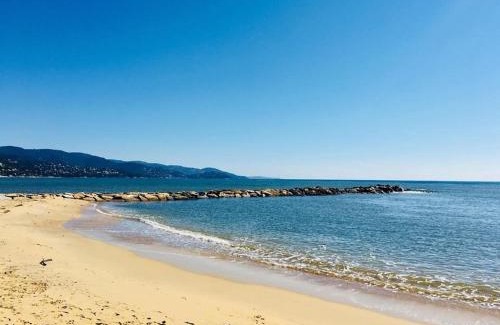 Le Lavandou Apartamento | Studio au Lavandou avec parking, accès direct plage - FR-1-251-252
