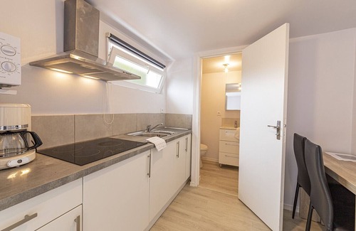 Laval Apartamento | Studio au RDC d'un pavillon - Le Bourny