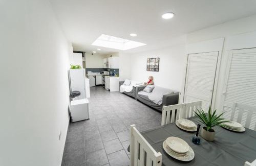 Selly Oak Apartamento | Studio available close to Queen Elizabeth Hospital