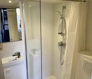 Altitude 100 Apartamento | Studio avec chambre en mezzanine