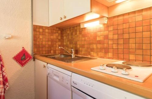 La Salle-les-Alpes Apartamento | Studio avec coin montagne - 4 pers, à 100m des télécabines, piscine, parking, casier à ski - FR-1-330F-94