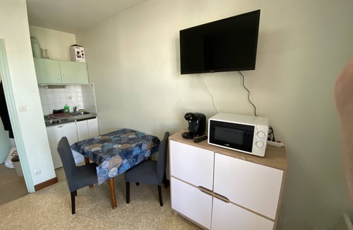 Bourbonne-les-Bains Apartamento | Studio Avec Grand Balcon Proche des Thermes