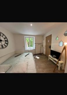 Charleville-Mezieres Apartamento | Studio avec terrasse