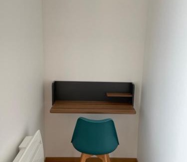 Vandoeuvre-les-Nancy Casa | Studio avec WC et SDB privés dans Grande maison à côté du campus Artem - Thermal et Parc des Expos