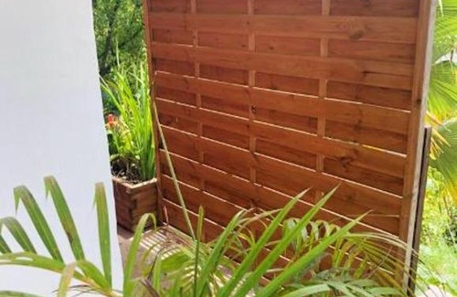 Les Abymes Apartamento | Studio avec jardin et wifi a Les Abymes
