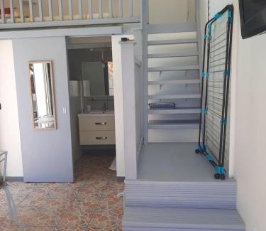 Saint-Claude Casa | Studio avec piscine privée, idéalement situé