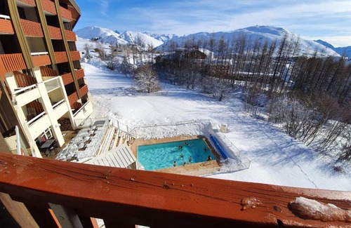 Bergers Apartamento | Studio avec piscine privee et balcon amenage a Huez