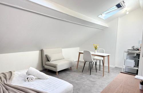 Meaux Apartamento | Studio B7 - Centre-Ville Meaux - Proche Disneyland