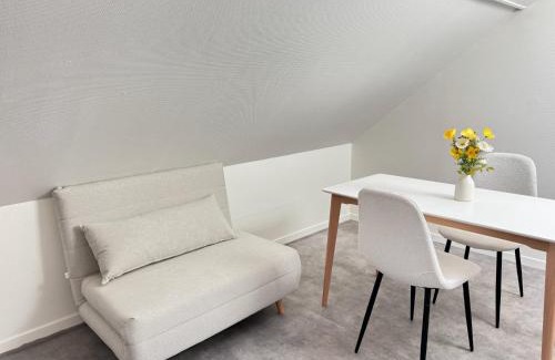 Meaux Apartamento | Studio B7 - Centre-Ville Meaux - Proche Disneyland