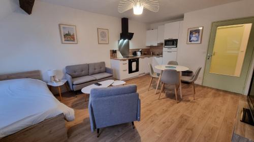 Chartres Apartamento | Studio Babylone - Parking & Wifi