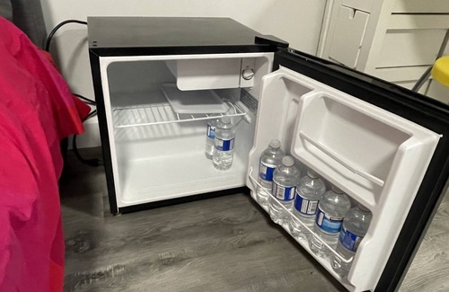 Mississauga Valleys Casa | Studio basement unit in quiet area, minutes from downtown Mississauga.