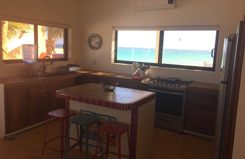El Sargento Cabaña | Estudio frente a la playa casita cama King cocina completa