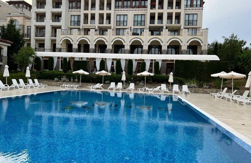 Sozopol Apartamento | Studio Boho with garden-poolblik 1 line beach, 5*complex,4-pools,KavazipSozopol