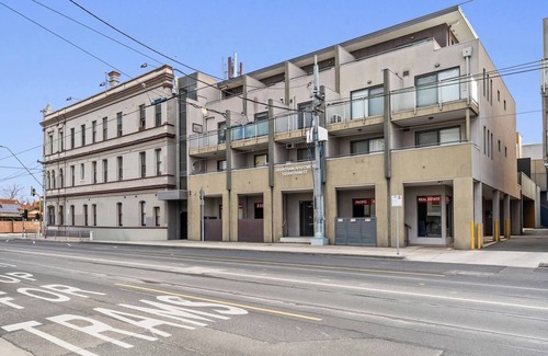 Brunswick West Apartamento | Studio Brunswick Rd | Free Parking | 10 min to CBD
