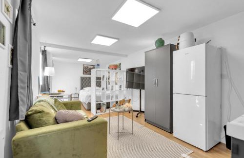 Hendon Apartamento | Studio Bungalow - sleeps 3, Easy Bus to Wembley Stadium, Parking, Coffee, Snacks
