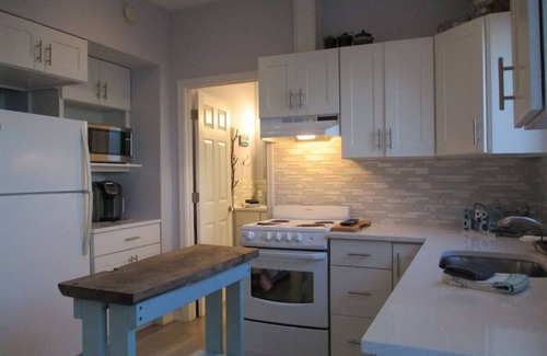 Sequim Casa | Studio By The Sea - Cozy Cottage With Fabulous Walk-Out Beach