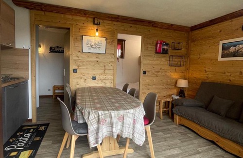 Notre-Dame-de-Bellecombe Apartamento | Studio cabine calme avec parking proche commodités - FR-1-505-194