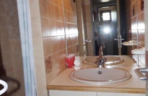 Le Grau-dʼAgde Apartamento | Studio cab. climatisé avec terrasse, pk privé et piscine - Grau d'Agde - FR-1-423-35