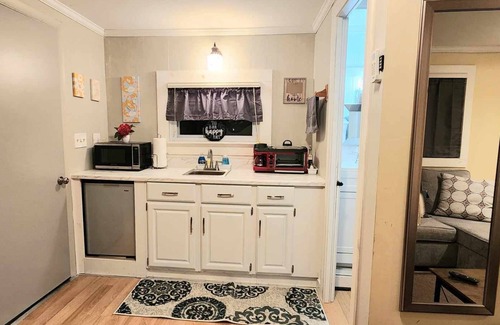 Granby Apartamento | Studio Cabin in a Huge Lot! Extended Stay Available