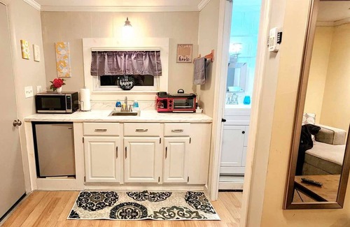 Granby Apartamento | Studio Cabin in a Huge Lot! Extended Stay Available