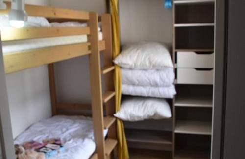 Montgenevre Apartamento | Studio Cabine à Montgenèvre - Face aux Pistes, Wifi, Animaux Acceptés - FR-1-266-131