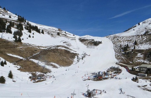 Auris Apartamento | Studio cabine 3 personnes, pied des pistes avec balcon et parking, Auris en Oisans - FR-1-297-267