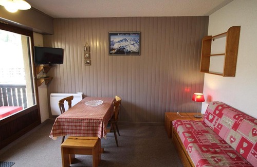 Auris Apartamento | Studio cabine 3 personnes, pied des pistes avec balcon et parking, Auris en Oisans - FR-1-297-267