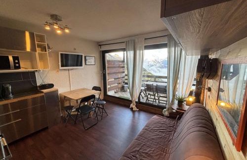 Auris Apartamento | Studio cabine 4 couchages au pied des pistes, proche commerces - Auris en Oisans - FR-1-297-343