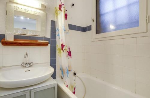 Biscarrosse Plage Apartamento | Studio cabine 4 pers. - à 300m des plages - terrasse et parking privé - FR-1-521-39