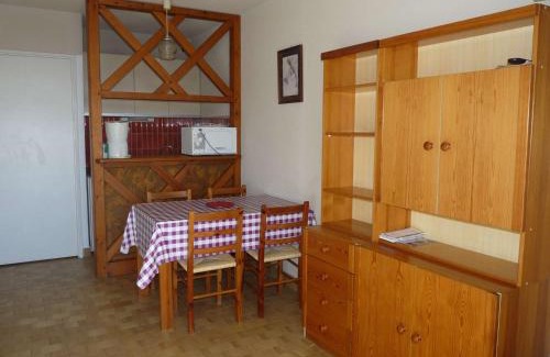 La Grande-Motte Apartamento | Studio cabine 4 pers - Plage à 50m - Parking privé - FR-1-328-89