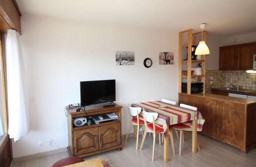 Auris Apartamento | Studio cabine 4 pers au pied des pistes avec balcon - Auris en Oisans - FR-1-297-331
