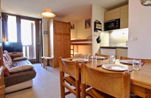 Chamrousse Apartamento | Studio cabine 4 pers, pied des pistes, balcon exposé sud - FR-1-340-95