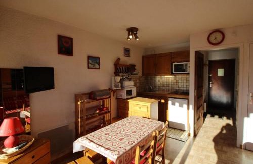 Auris Apartamento | Studio cabine 4 pers, pied des pistes, vue sud - FR-1-297-275