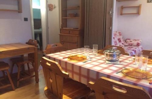 Risoul Apartamento | Studio cabine 8 pers, Sud, pied de piste, centre station, proche commerces et ESF - FR-1-330-40