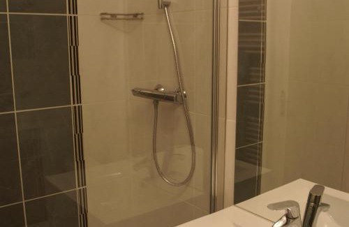 Prapoutel Apartamento | Studio cabine au pied des pistes avec balcon et casier à skis - FR-1-557-13