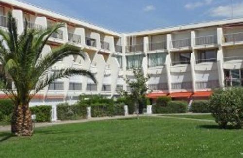 La Grande-Motte Apartamento | Studio Cabine avec Parking Privatif, Climatisation et TV à La Grande-Motte - FR-1-716-21
