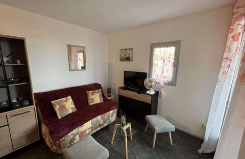 Saint-Pierre-la-Mer Apartamento | Studio cabine avec loggia fermée et parking à 800m de la plage, animaux admis - FR-1-229D-155