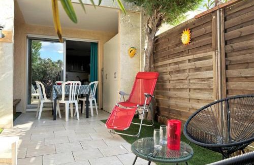 Le Lavandou Apartamento | Studio cabine avec piscine, parking privé et terrasse - 4 couchages, Le Lavandou - FR-1-251-478