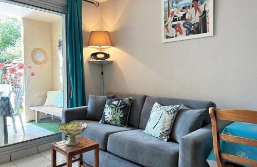 Le Lavandou Apartamento | Studio cabine avec piscine, parking privé et terrasse - 4 couchages, Le Lavandou - FR-1-251-478