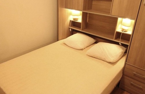 Bagneres-de-Luchon Apartamento | Studio Cabine Calme, Parking, Balcon, Animaux Ok - 4 Pers. à Bagnères-de-Luchon - FR-1-313-193