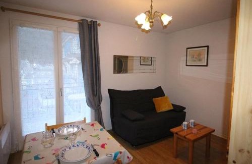 Bagneres-de-Luchon Apartamento | Studio Cabine Calme, Parking, Balcon, Animaux Ok - 4 Pers. à Bagnères-de-Luchon - FR-1-313-193