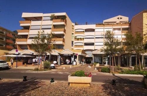 Le Lavandou Apartamento | Studio cabine climatisé pour 3 avec parking privé, Le Lavandou - FR-1-803-15