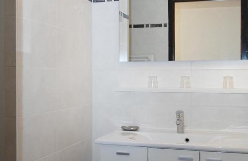 Valloire Apartamento | Studio cabine confort 4 pers, balcon sud, centre de Valloire, proche remontées et loisirs - FR-1-263-380
