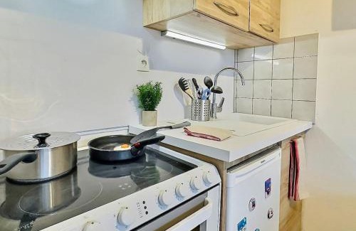 Le Lavachet Apartamento | Studio cabine cosy à Tignes avec balcon, proche pistes et commerces. Wifi inclus. - FR-1-411-905