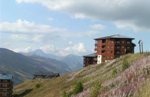 Reberty Apartamento | Studio cabine cosy aux Menuires, 3 pers, pied des pistes, balcon, proche commodités - FR-1-452-291
