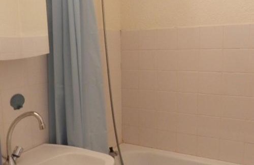Le Pleynet Apartamento | Studio cabine cosy avec balcon, pieds des pistes, 4 couchages, parking gratuit - FR-1-557A-16