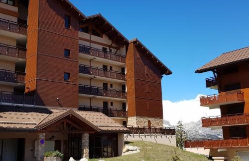 Le Devoluy Apartamento | Studio cabine cosy, balcon & parking, 05250 La Joue du Loup - FR-1-504-256