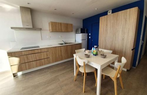 Saint-Jean-de-Monts Apartamento | Studio cabine 4 couchages, Saint-Jean-de-Monts, balcon, parking, à 2 pas de l'océan - FR-1-224C-194