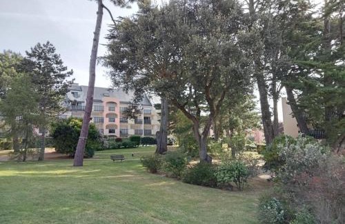 La Baule-Escoublac Apartamento | Studio cabine piscine sous les pins